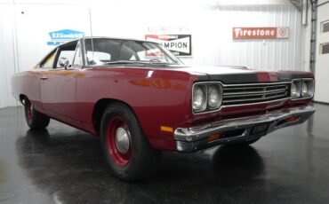 Plymouth-Road-Runner-1969-23
