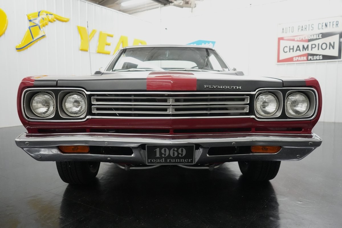 Plymouth-Road-Runner-1969-29