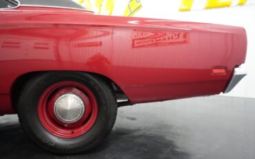 Plymouth-Road-Runner-1969-36