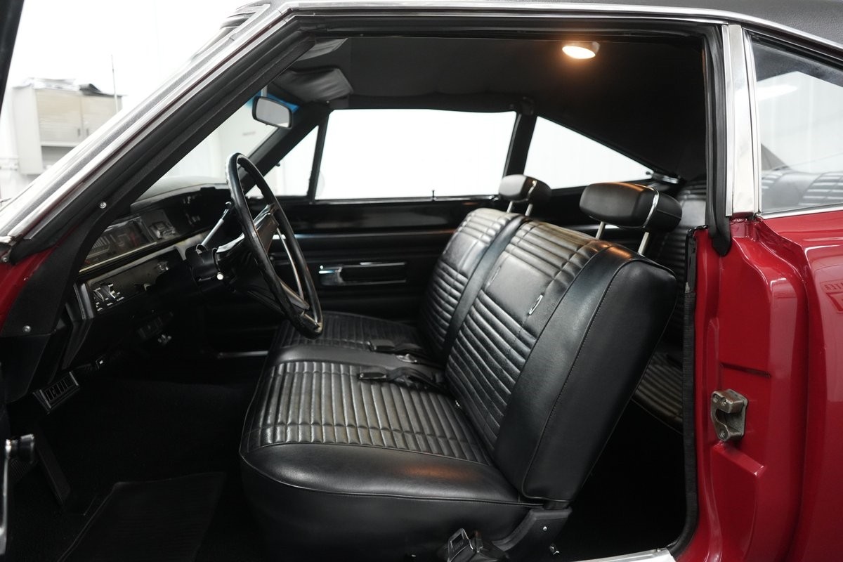 Plymouth-Road-Runner-1969-39