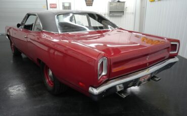 Plymouth-Road-Runner-1969-6