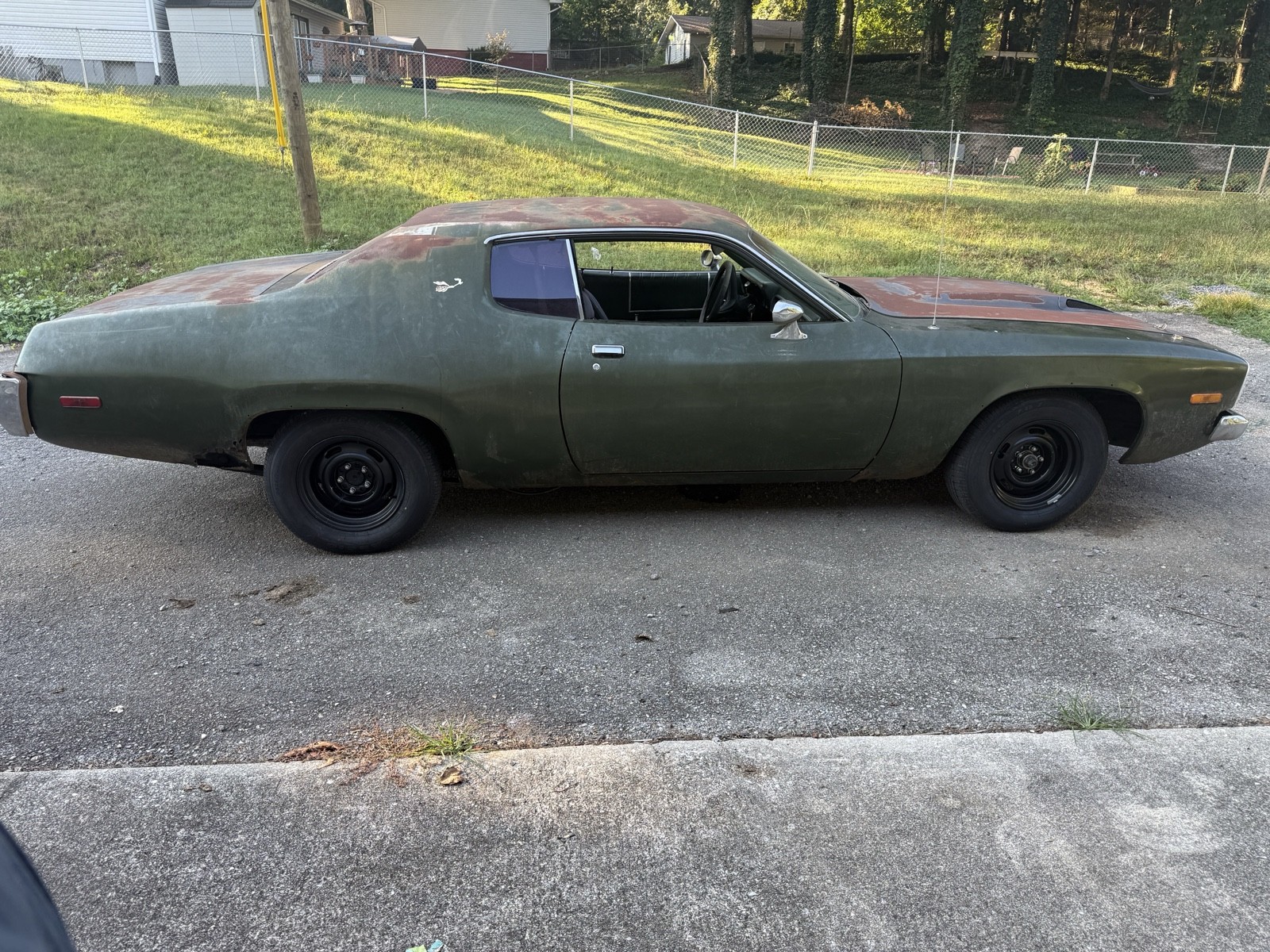 Plymouth-Road-Runner-1973-11