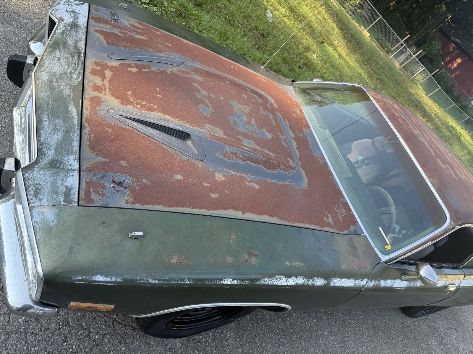 Plymouth-Road-Runner-1973-18