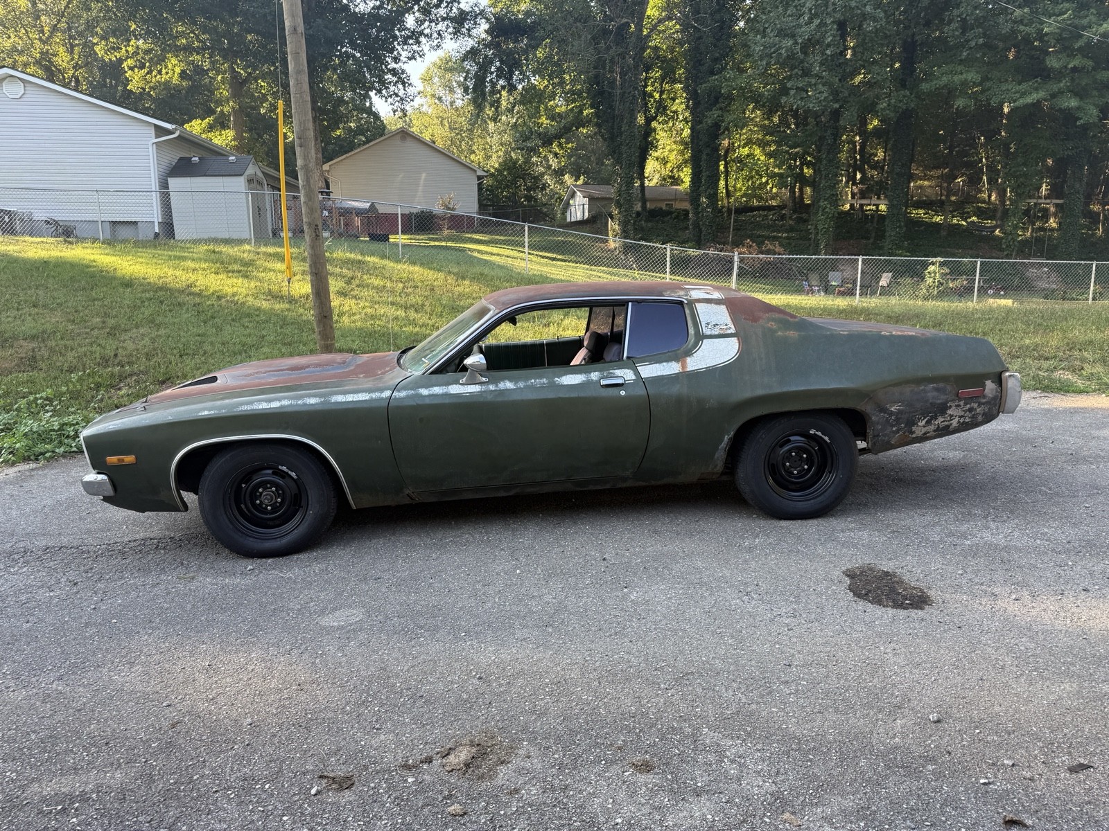 Plymouth-Road-Runner-1973-6