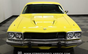 Plymouth-Road-Runner-1973-Coupe-15