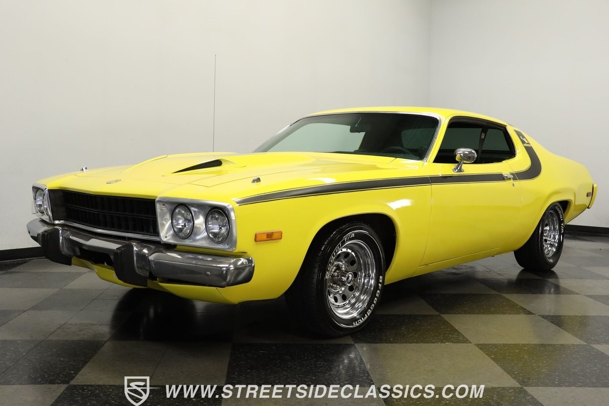 Plymouth-Road-Runner-1973-Coupe-20