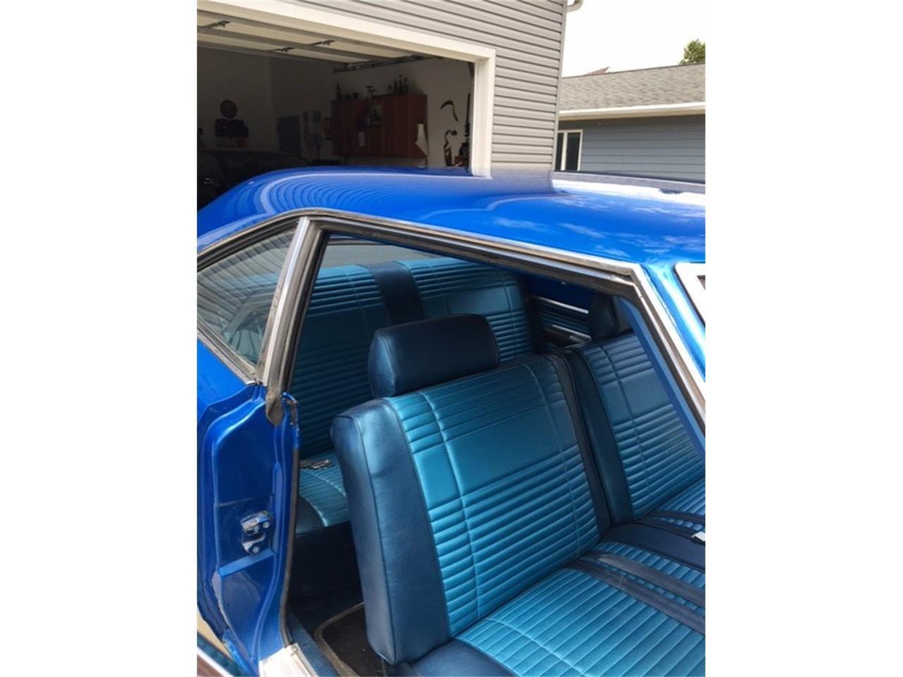 Plymouth-Road-runner-1969-Jamaica-Blue-Blue-10