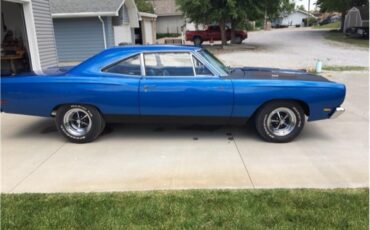 Plymouth-Road-runner-1969-Jamaica-Blue-Blue-3