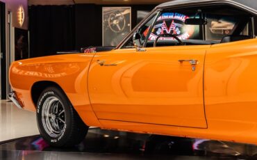 Plymouth-Road-runner-1969-Orange-17
