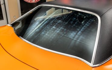 Plymouth-Road-runner-1969-Orange-22