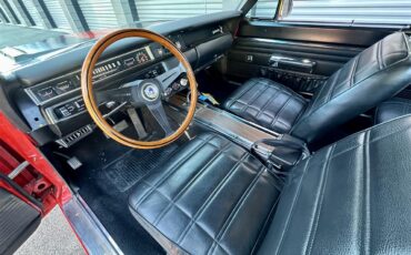 Plymouth-Road-runner-1969-Performance-Red-Black-2