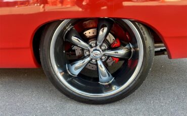 Plymouth-Road-runner-1969-Performance-Red-Black-3