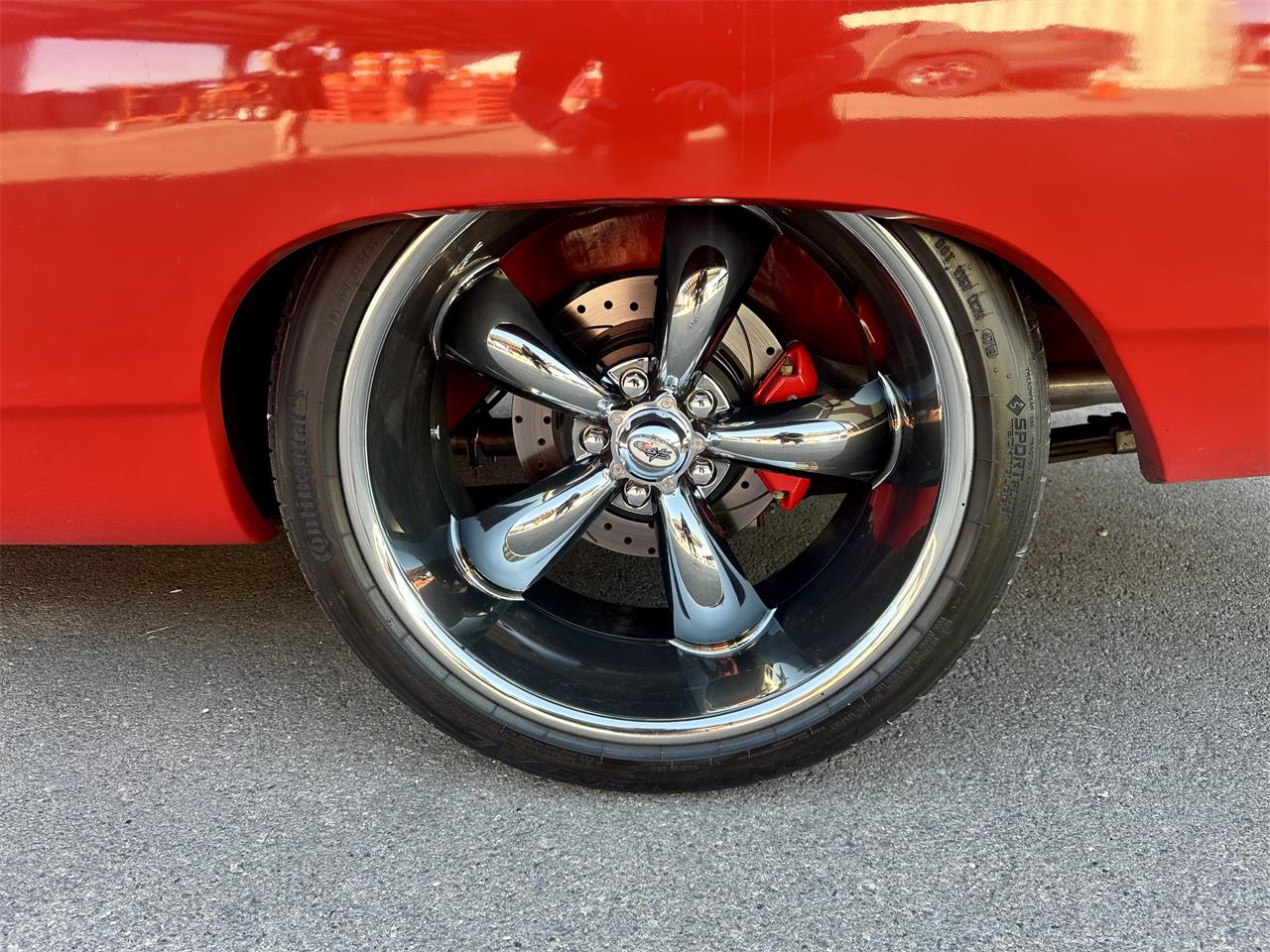 Plymouth-Road-runner-1969-Performance-Red-Black-3