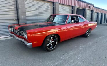 Plymouth-Road-runner-1969-Performance-Red-Black-6