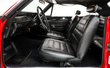 Plymouth-Road-runner-1969-Scorch-Red-Black-23