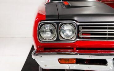 Plymouth-Road-runner-1969-Scorch-Red-Black-35