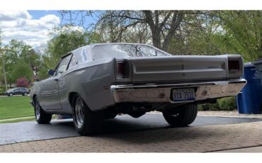 Plymouth-Road-runner-1969-Silver-Black-5