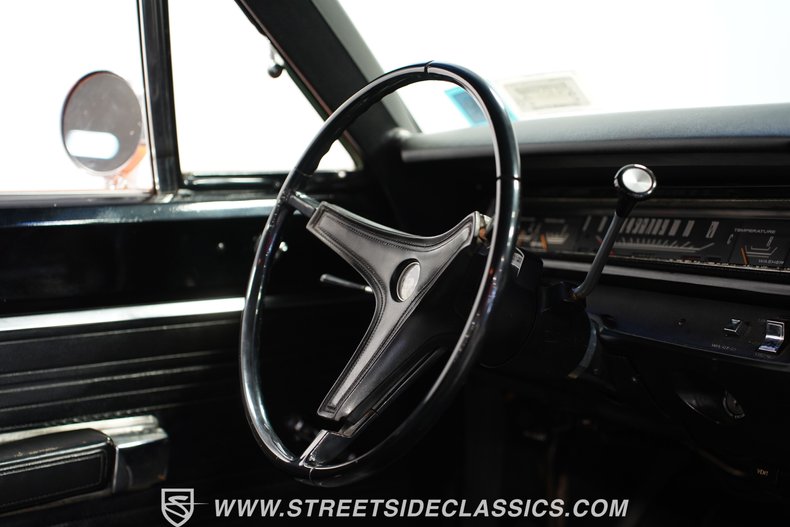 Plymouth-Road-runner-1969-Vitamin-C-Black-13