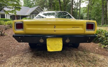 Plymouth-Road-runner-1969-Yellow-Black-6