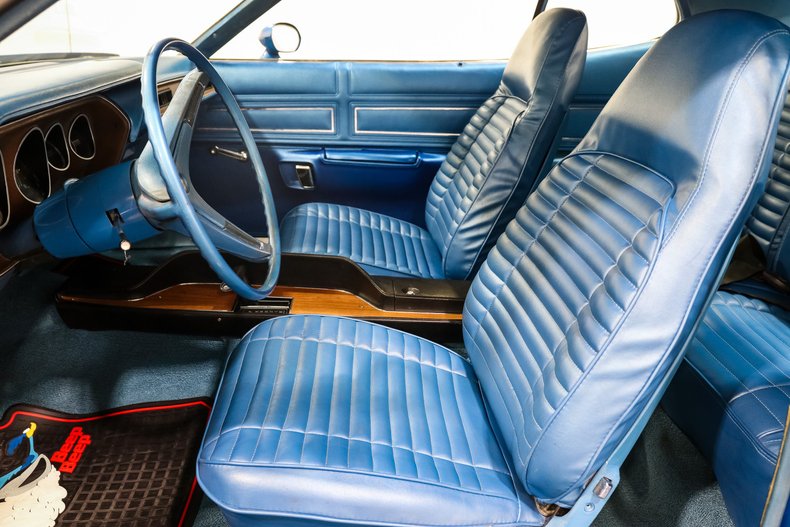 Plymouth-Road-runner-1971-BLUE-Blue-15
