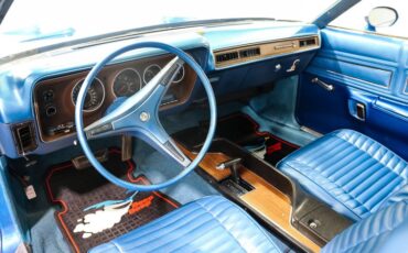 Plymouth-Road-runner-1971-BLUE-Blue-16