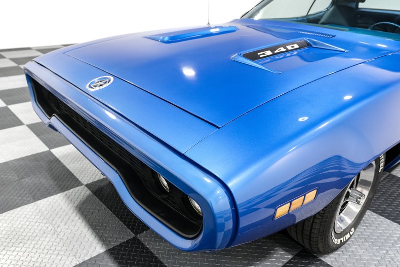 Plymouth-Road-runner-1971-BLUE-Blue-2