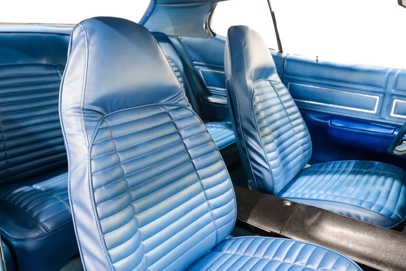 Plymouth-Road-runner-1971-BLUE-Blue-20