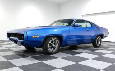 Plymouth-Road-runner-1971-BLUE-Blue-3