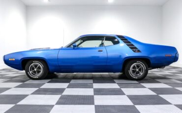 Plymouth-Road-runner-1971-BLUE-Blue-4