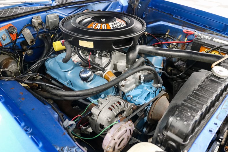 Plymouth-Road-runner-1971-BLUE-Blue-9