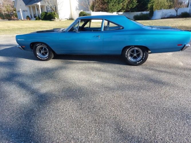 Plymouth-Roadrunner-1969-Blue-10