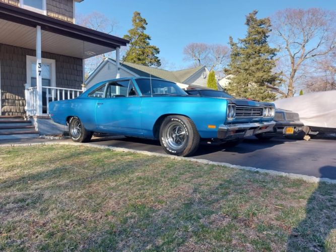 Plymouth-Roadrunner-1969-Blue-6