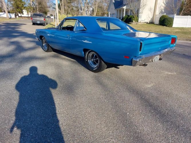 Plymouth-Roadrunner-1969-Blue-8