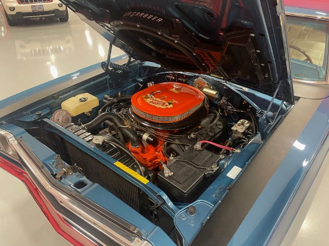 Plymouth-Roadrunner-1969-Jamaica-Blue-Metalli-White-13