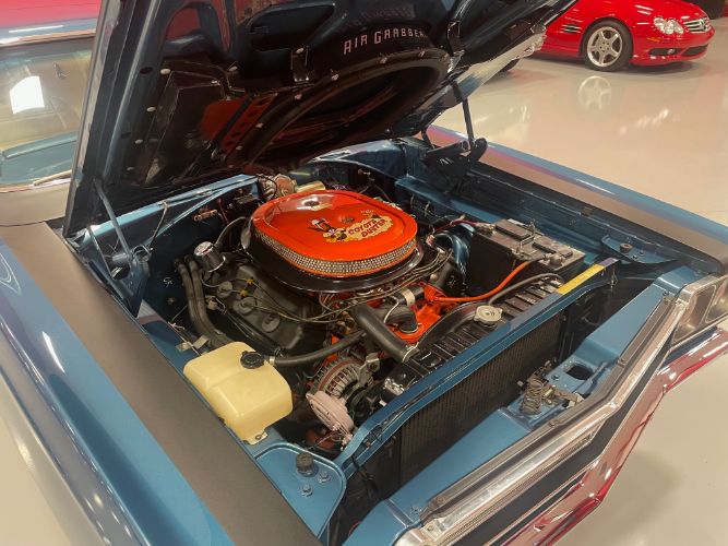 Plymouth-Roadrunner-1969-Jamaica-Blue-Metalli-White-14
