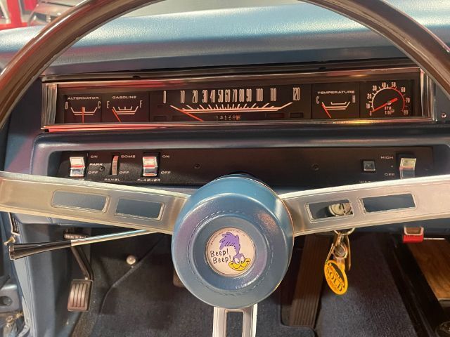 Plymouth-Roadrunner-1969-Jamaica-Blue-Metalli-White-18