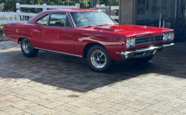 Plymouth-Roadrunner-1969-Red-19