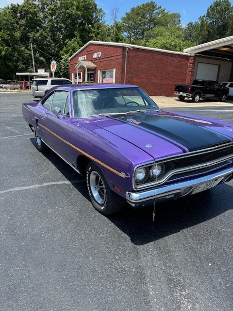 Plymouth-Roadrunner-1970-2-Door-Hardtpp-1