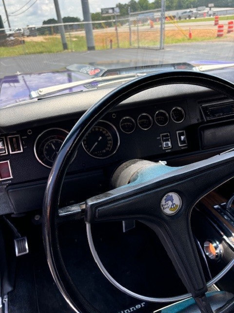 Plymouth-Roadrunner-1970-2-Door-Hardtpp-15