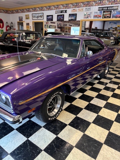 Plymouth-Roadrunner-1970-2-Door-Hardtpp-19