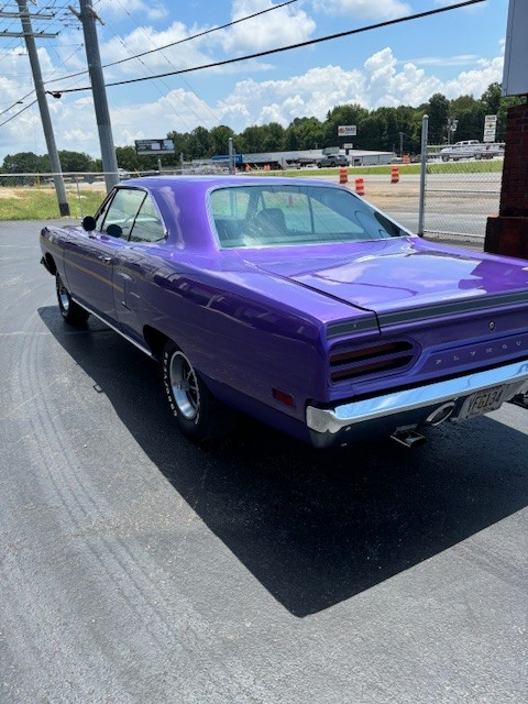 Plymouth-Roadrunner-1970-2-Door-Hardtpp-3