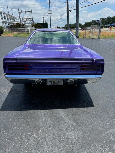 Plymouth-Roadrunner-1970-2-Door-Hardtpp-4