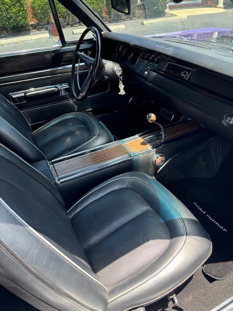 Plymouth-Roadrunner-1970-2-Door-Hardtpp-8