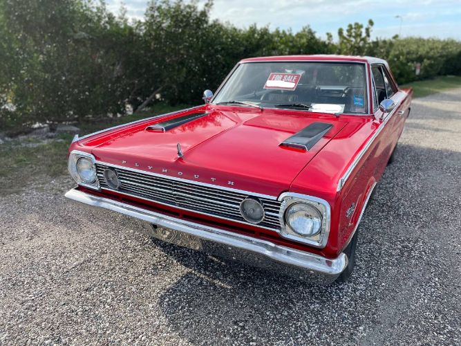 Plymouth-Satellite-1966-Red-25