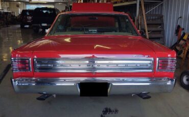 Plymouth-Satellite-1966-Red-Tan-2