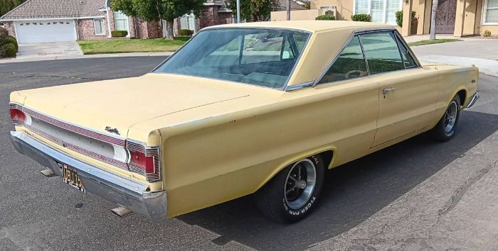 Plymouth-Satellite-1967-10
