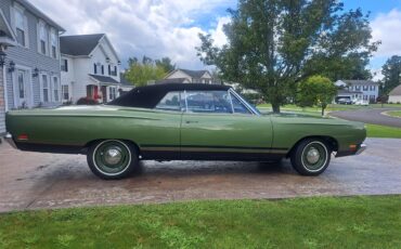 Plymouth-Satellite-1969-Green-White-1