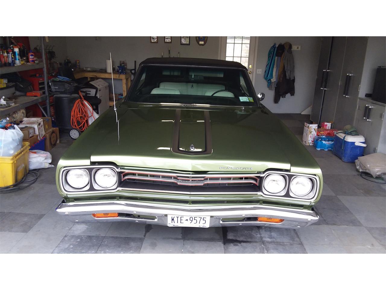 Plymouth-Satellite-1969-Green-White-10