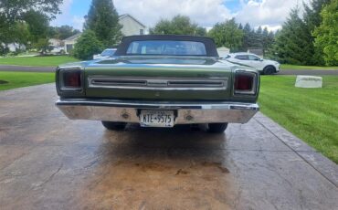 Plymouth-Satellite-1969-Green-White-2