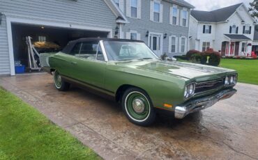 Plymouth-Satellite-1969-Green-White